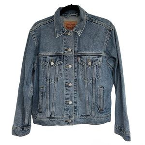 Levi’s Trucker Denim Jacket Size Medium